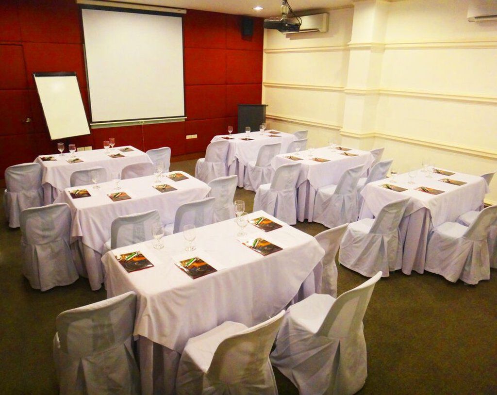 Hotel Celeste Makati Makati City Esterno foto