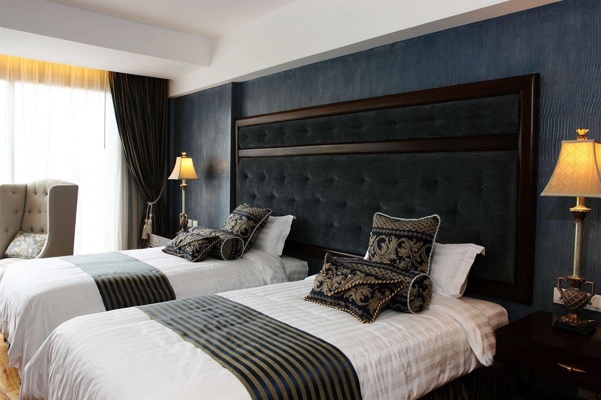 Hotel Celeste Makati Makati City Esterno foto